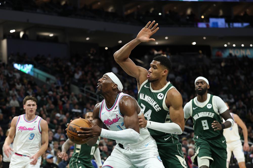 确保杠铃呈 确保杠铃呈