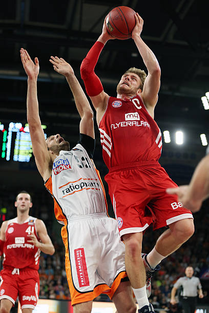 作为中流砥 作为中流砥